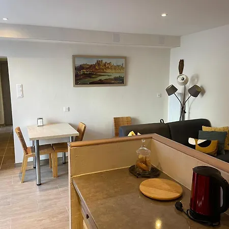 De Plain-pied Avec Jardin Apartment *